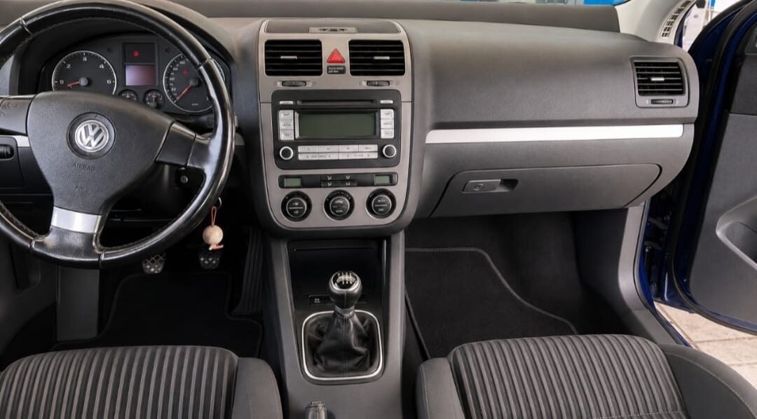 VOLKSWAGEN Golf 1.9 Tdi Sportline 