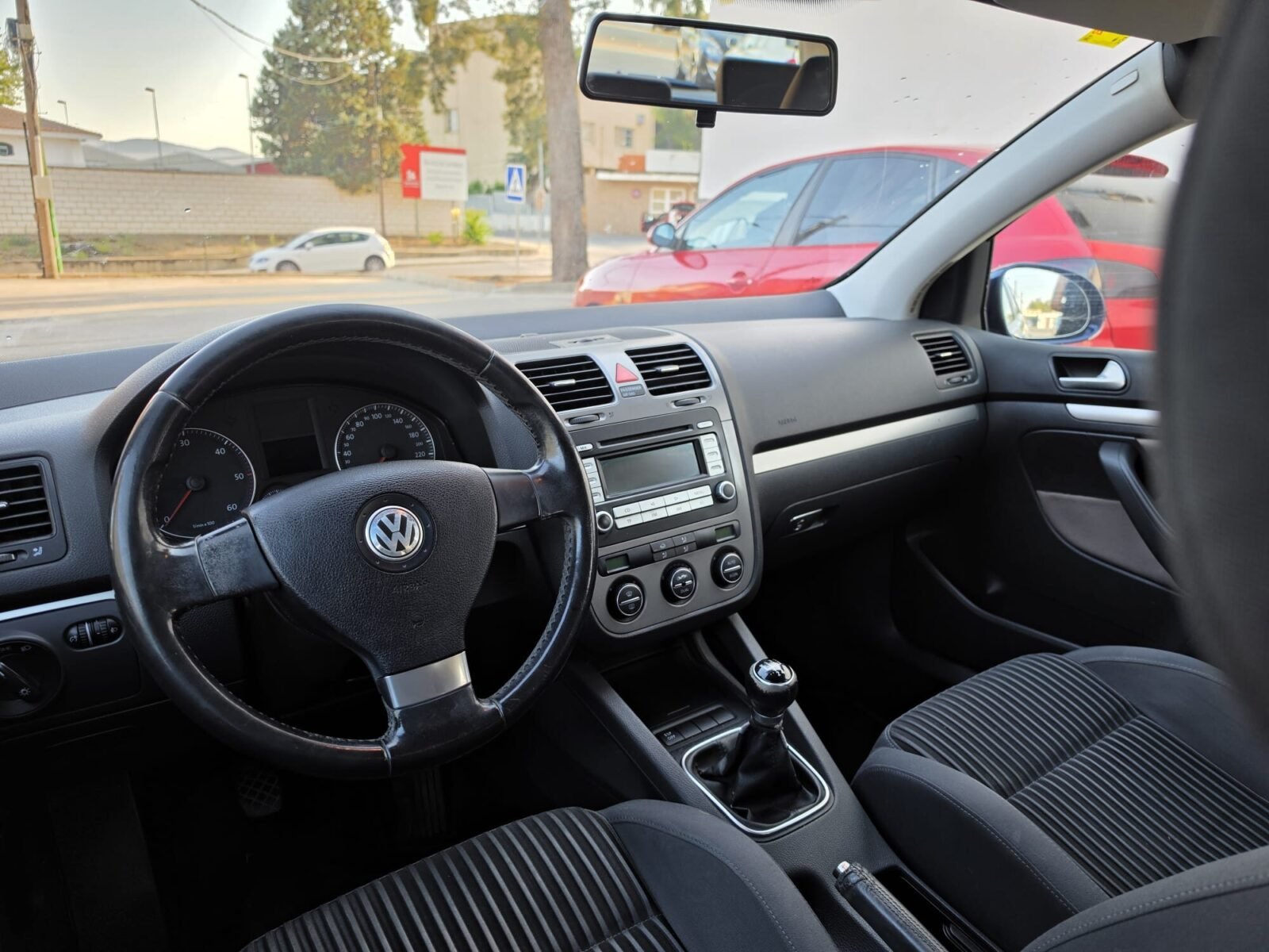 VOLKSWAGEN Golf 1.9 Tdi Sportline 