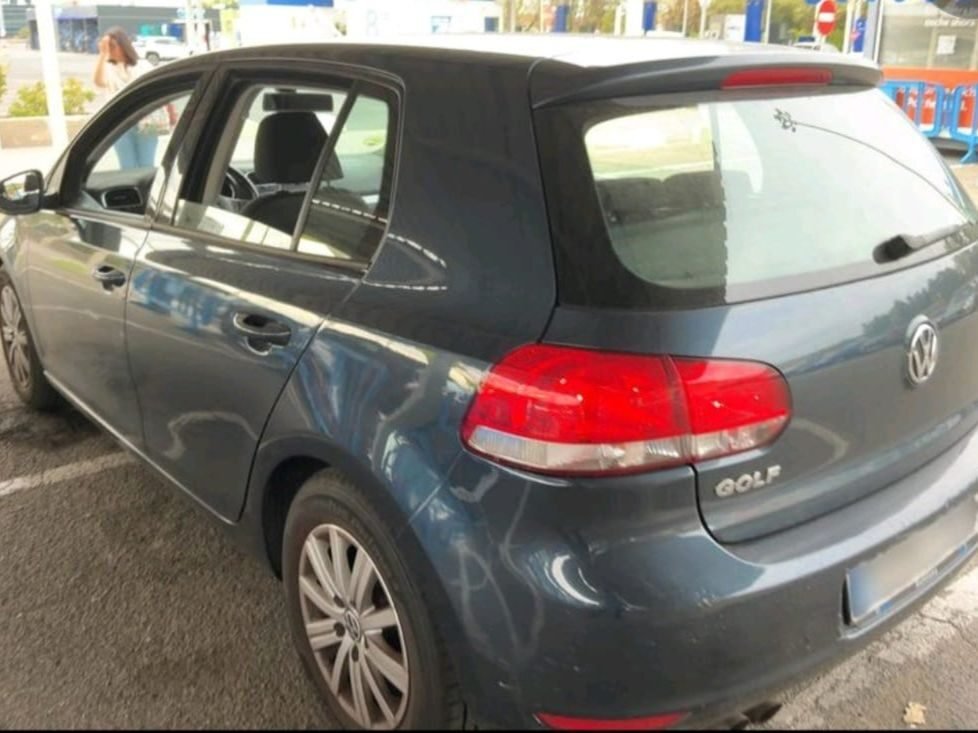 VOLKSWAGEN Golf 2.0 TDI