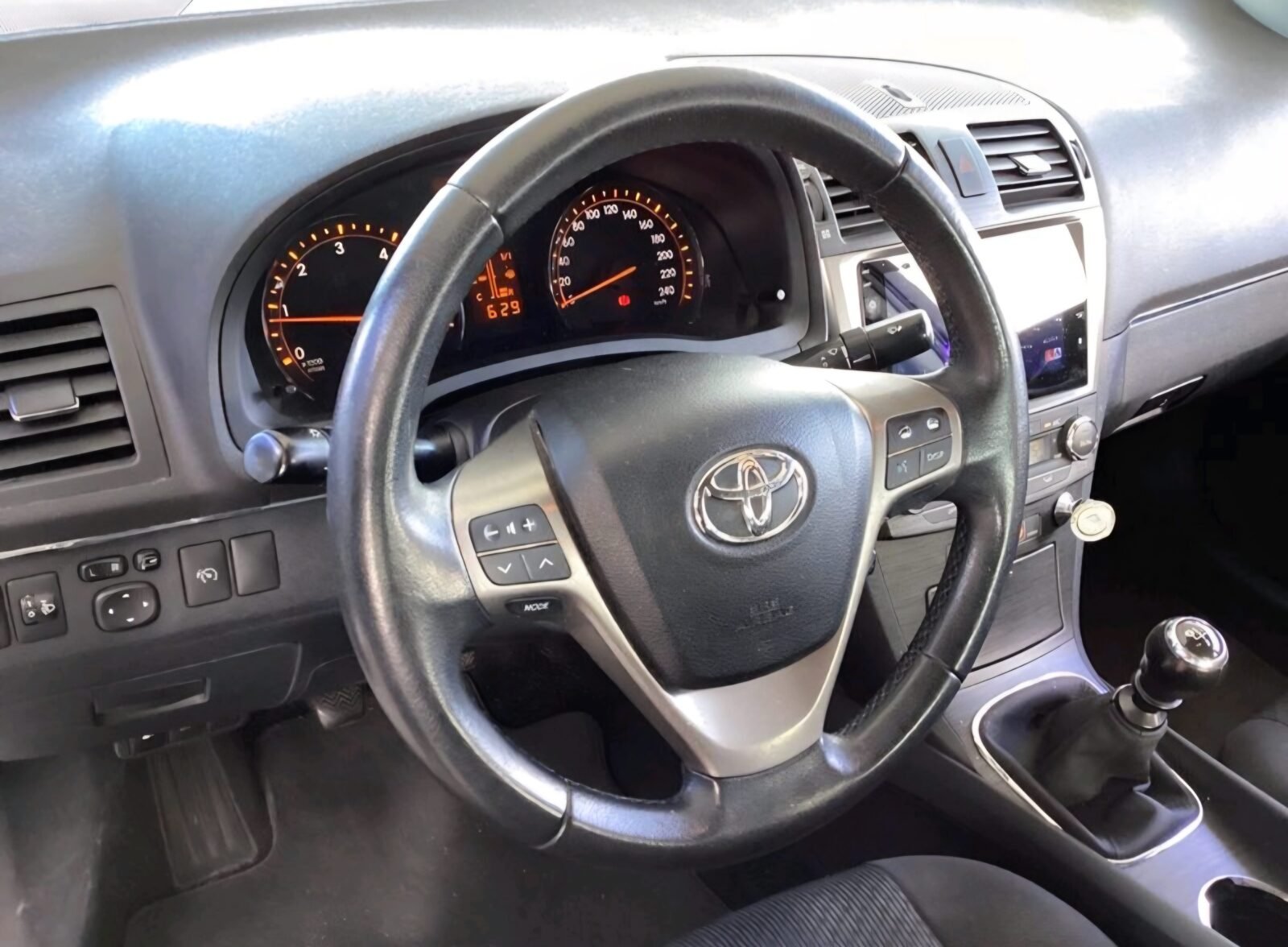 TOYOTA Avensis 2.2 D4d