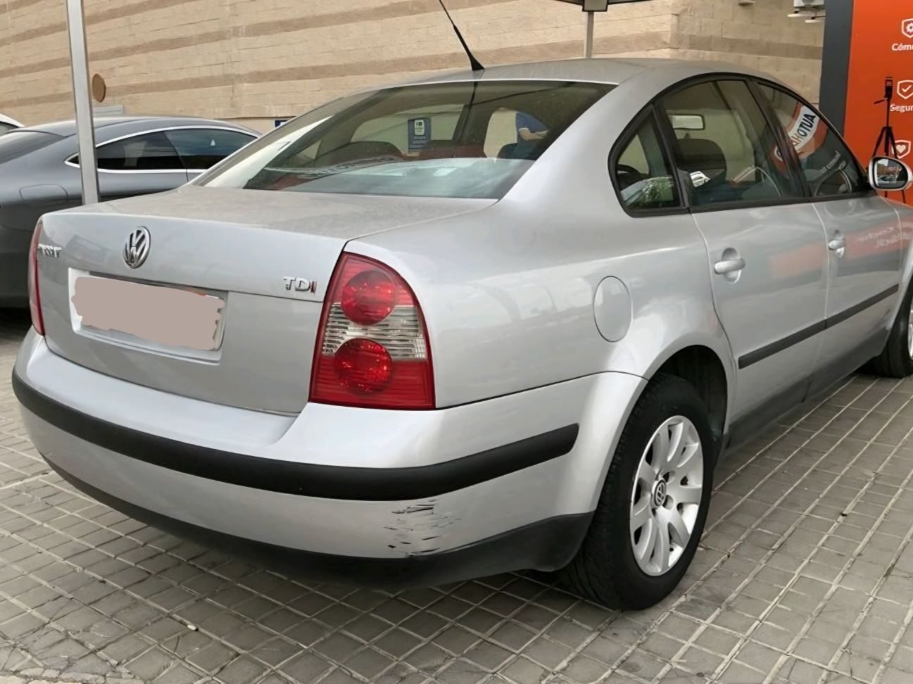 VOLKSWAGEN Passat 1.9 Tdi