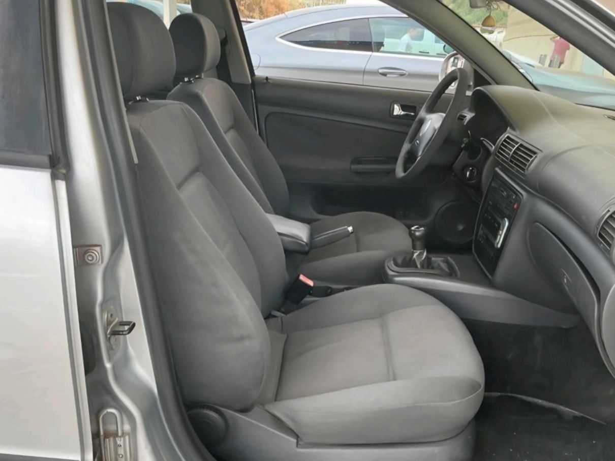 VOLKSWAGEN Passat 1.9 Tdi