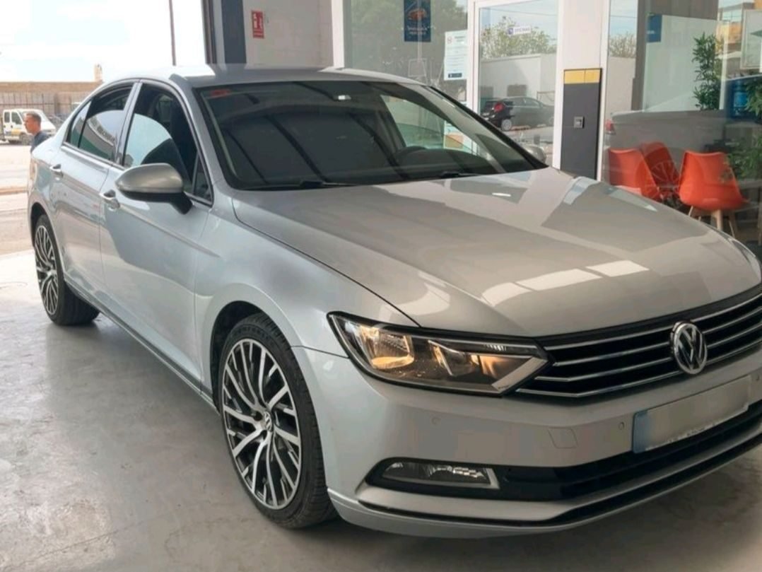 VOLKSWAGEN Passat 2.0 TDI