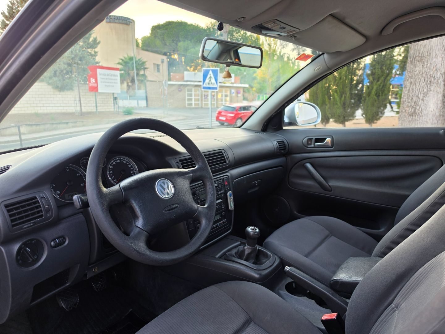 VOLKSWAGEN Passat 1.9 Tdi